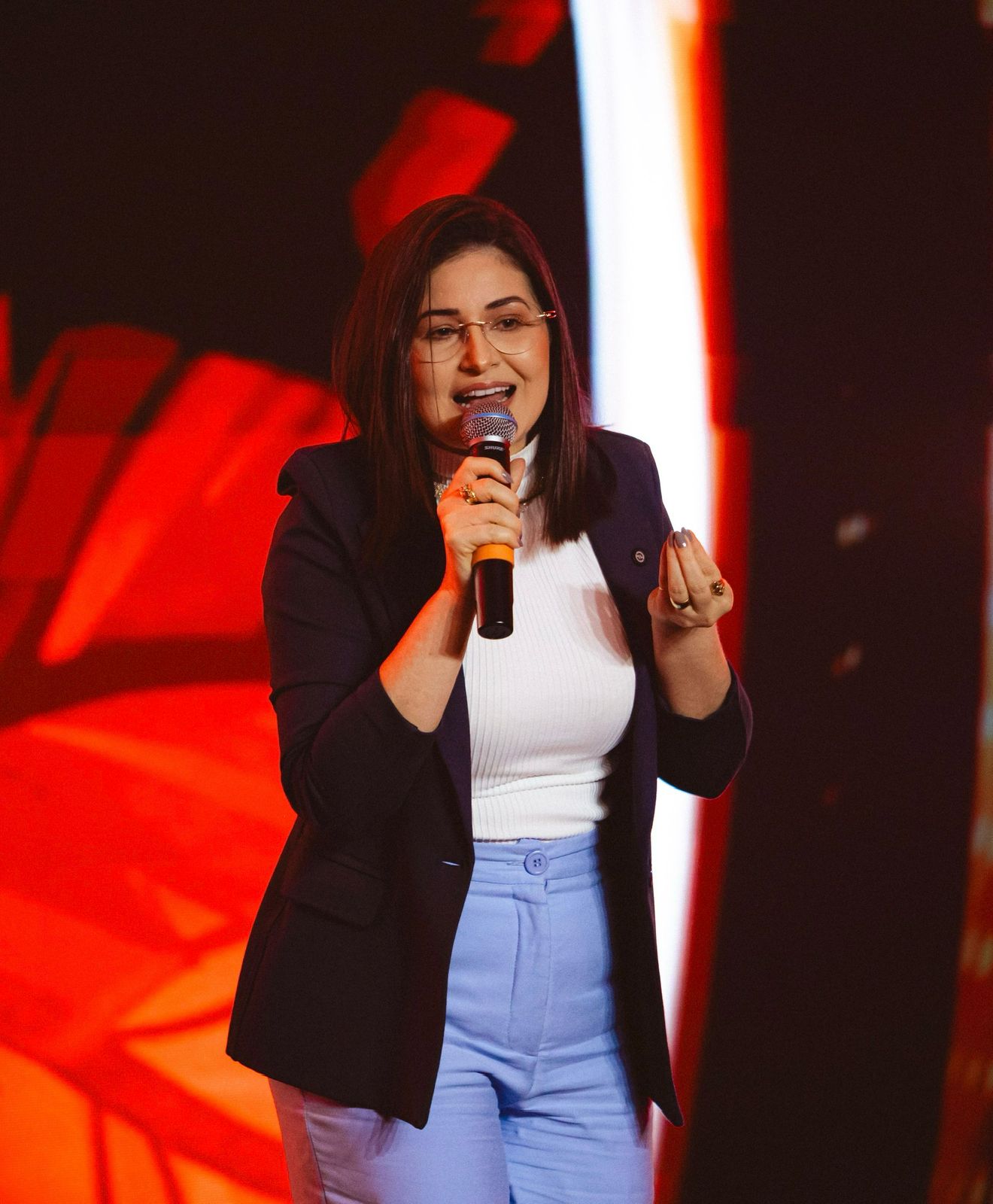 Cíntia Faria - Terapeuta, Mentora e Palestrante